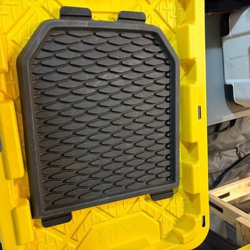 Black rubber vehicle floor - black,