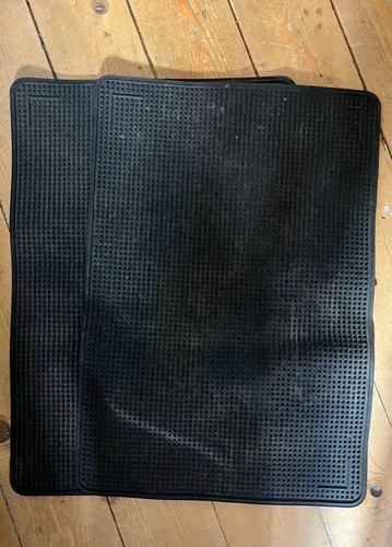 Rubber car mats used - 2,